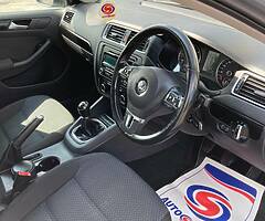 2012 Volkswagen Jetta - Image 9/10