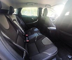 2013 Volvo V40 1.6d/Only 142k kms/FSH/Belt done - Image 9/10