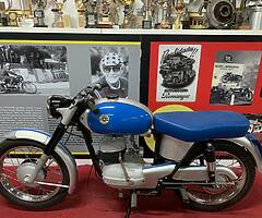Bultaco Mercurio 125 FULL RESTORED!
