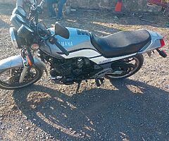 1991 Yamaha XJ6 - Image 3/5