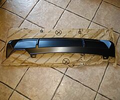 19-21 NEW GENUINE AUDI A1 REAR BUMPER DIFFUSER NOT ALLOYS WHEELS - Image 9/9