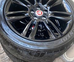 4 Jaguar 18” alloys with Dunlop tyres
