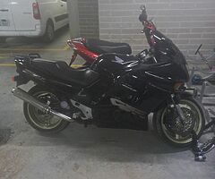 Honda cbr 1000f