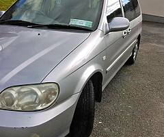 2 Kia sedona 06 reg for parts or repare1 crewcab 1 7seater 2 automatic - Image 5/5