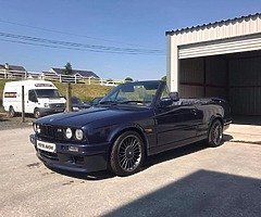 E30 320i