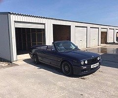 E30 320i