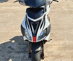 2005 Aprilia SR