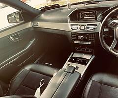 MERCEDES E300 hybrid - Image 4/9