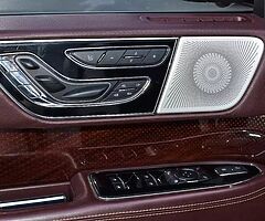 2019 LINCOLN NAVIGATOR - Image 6/10