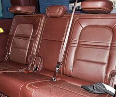 2019 LINCOLN NAVIGATOR - Image 8/10