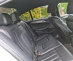 2018 BMW Series 5 - Image 9/10