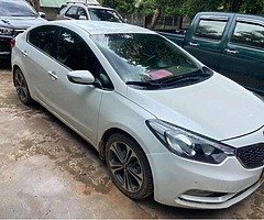 ລົດ kia celato 2014 ລົດບໍ່ມີຕຳນິ ລາຄາ $11.xxx - Image 3/6