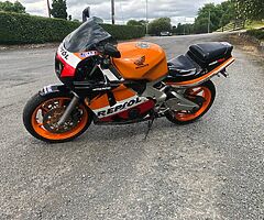 1993 Honda Cbr 400 rr