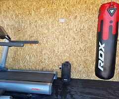 Gym setup - Image 7/9