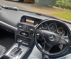 Mercedes benz E 220 Coupe - Image 9/10