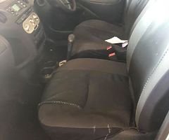 2005 Yaris 1.3 Breaking only parts cheap to clear - Image 4/8