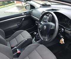 Volkswagen golf - Image 6/9