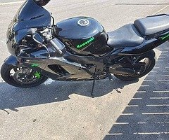 ☀️1997 Kawasaki ZX900R☀️ - Image 6/8