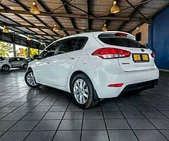 Kia - Image 8/10