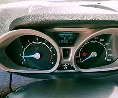 2015 Ford EcoSport Trend - Image 5/7
