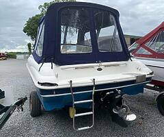 Rinker captivate 192 speedboat