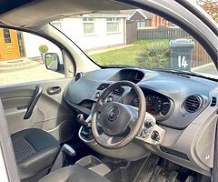 2010 Renault Kangoo - Image 7/8