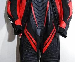 We are manufacturer and supplier of custom motorbike suit boots and gloves