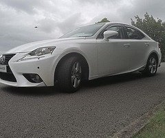 Lexus hybrid is 300h - Image 3/8