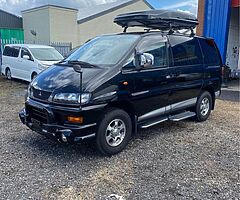 2002 Mitsubishi Space Runner
