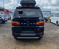 2002 Mitsubishi Space Runner - Image 5/10
