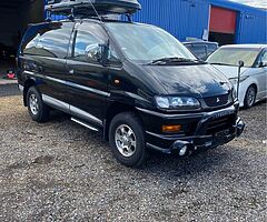 2002 Mitsubishi Space Runner - Image 7/10