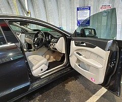 Mercedes Benz CLS 3.0D  V6