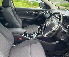 FULL PREMIUM 1.5 DIESEL QUASQAI NEW NCT SMALL MILES  - Image 9/10