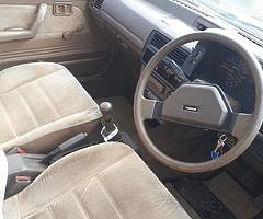 1987 Mazda 323 LX