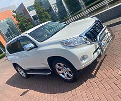 Toyota Landcruiser 5 seater crew cab