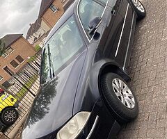 2004 Volkswagen Passat - Image 4/5