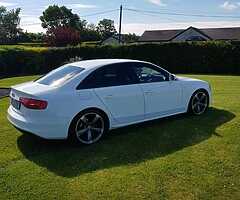 AUDI A4 SLINE
