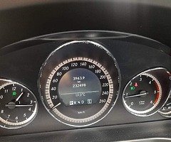 Mercedes benz Coupe - Image 10/10