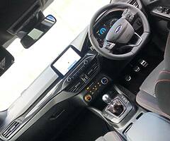 Ford Focus st line 1.5 Diesel￼ - Image 5/7