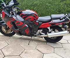 Suzuki GSX1300R HAYABUSA 2007 - Image 3/10