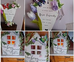 Special friends and attractive home plaques