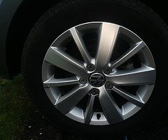 Volkswagen Golf 1.6 TDI MATCH 105 BHP - Image 4/6