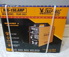 Brand New gasless 150amp mig welder snap mac 
Free Delivery