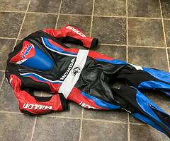 Eaglon one piece Honda leathers size uk42 - Image 4/8
