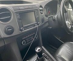 2012 Volkswagen Amarok - Image 4/6