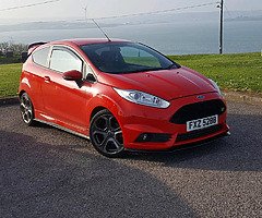 2014 Ford Fiesta ST-2