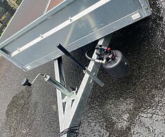 8 x5 tipper trailer ( ERDE )