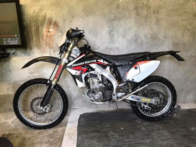 Honda CRF450X Road Registered - 1/2