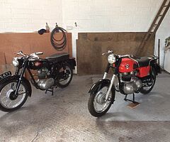 2022 Aprilia Dorsoduro