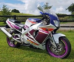 1995 YAMAHA YZF750R GENESIS.